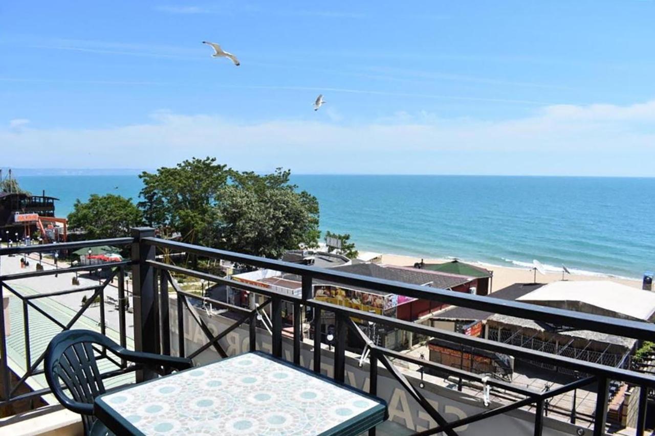 Sea View Rental Front Beach Golden Sands Esterno foto