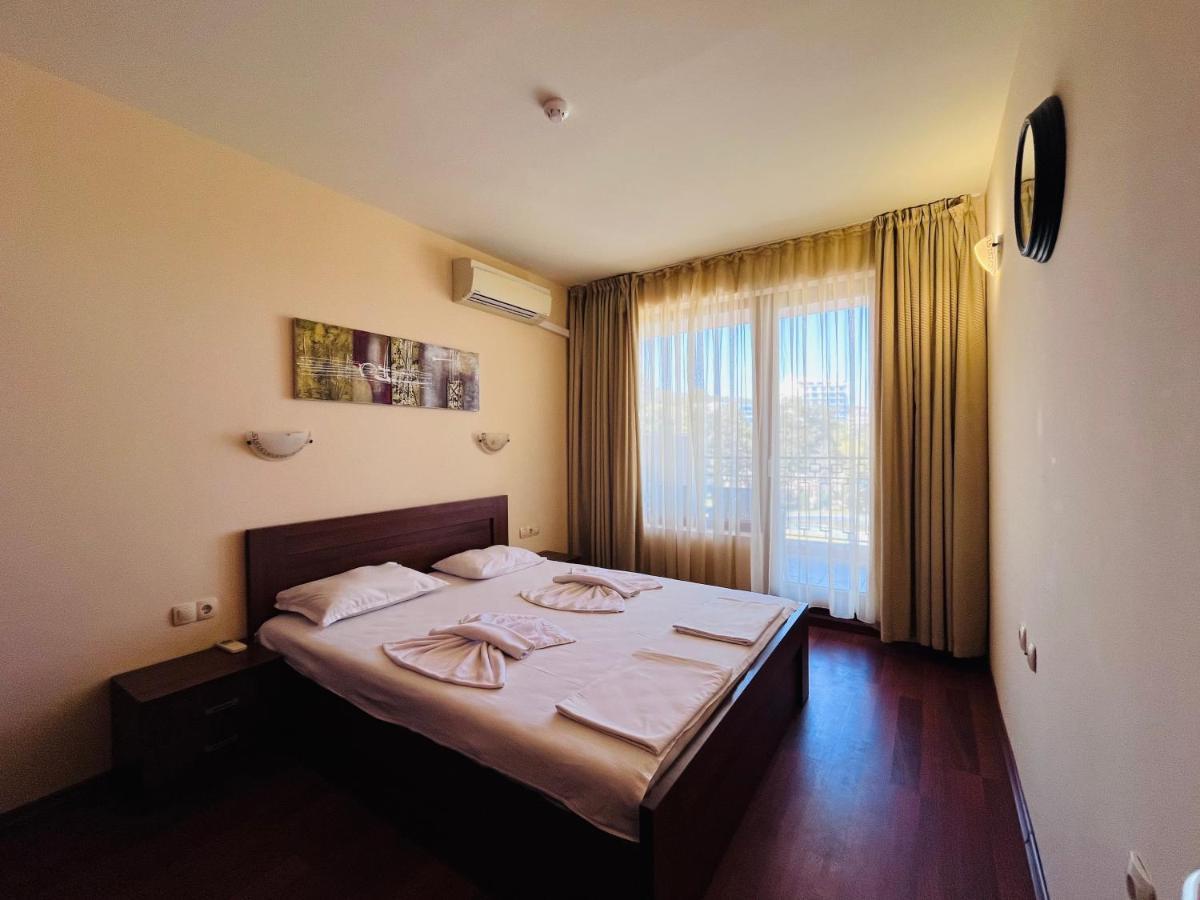 Sea View Rental Front Beach Golden Sands Esterno foto