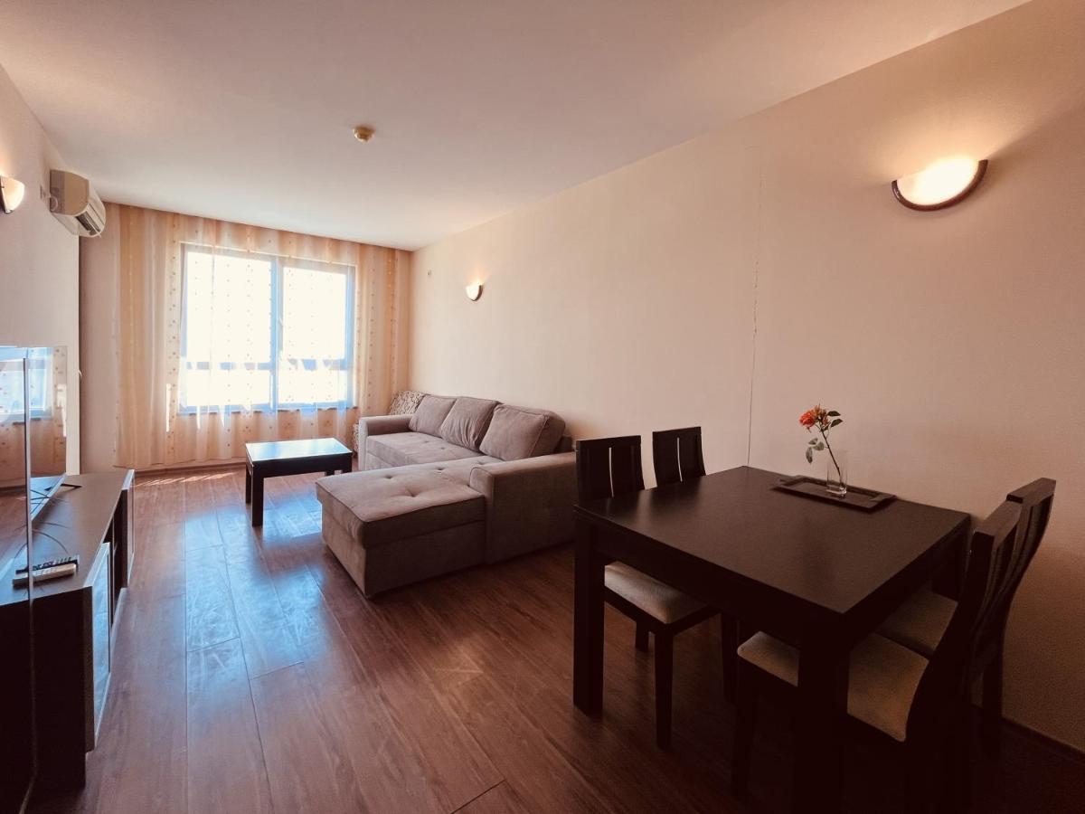 Sea View Rental Front Beach Golden Sands Esterno foto