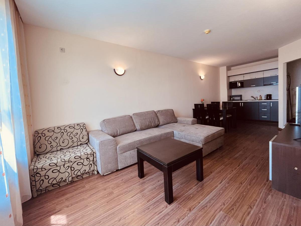 Sea View Rental Front Beach Golden Sands Esterno foto