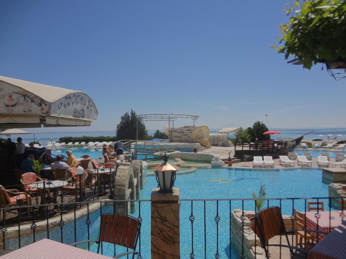 Sea View Rental Front Beach Golden Sands Esterno foto